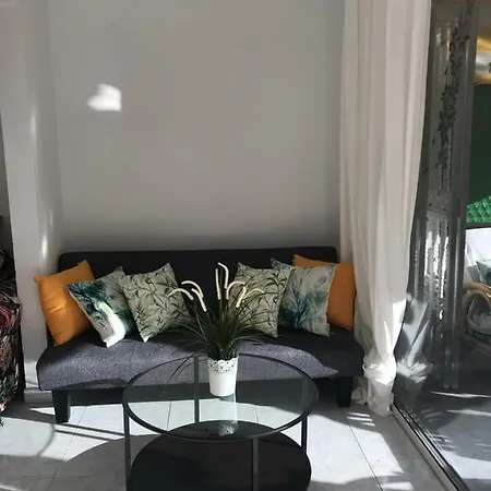 Monte Rojo Terrace דירה